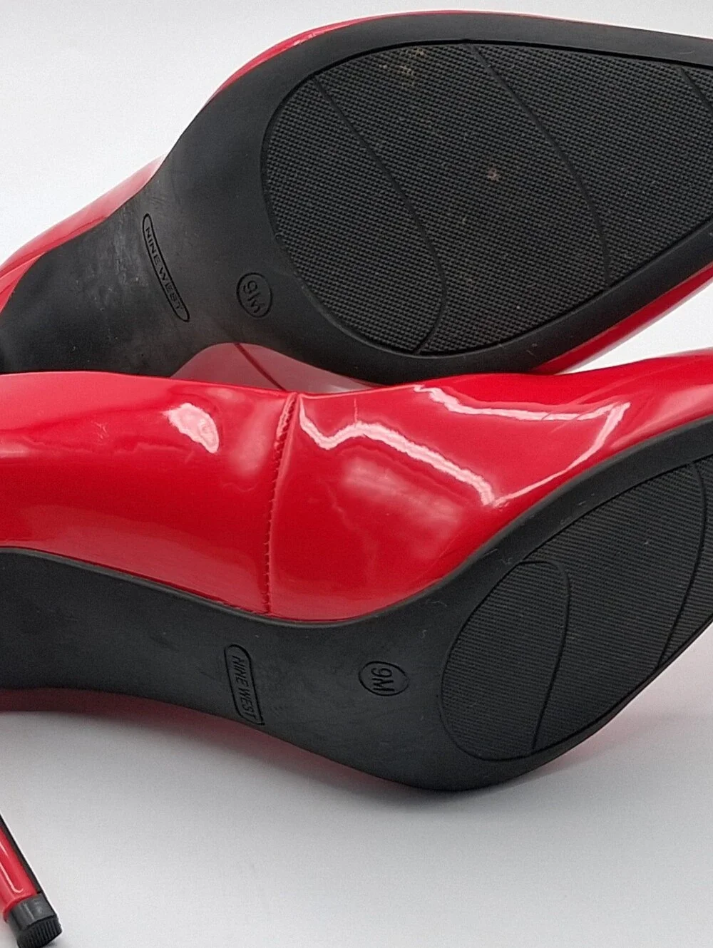 Women's Nine West Martina Red Patent Pointed-Toe High Heels. Size 9M.